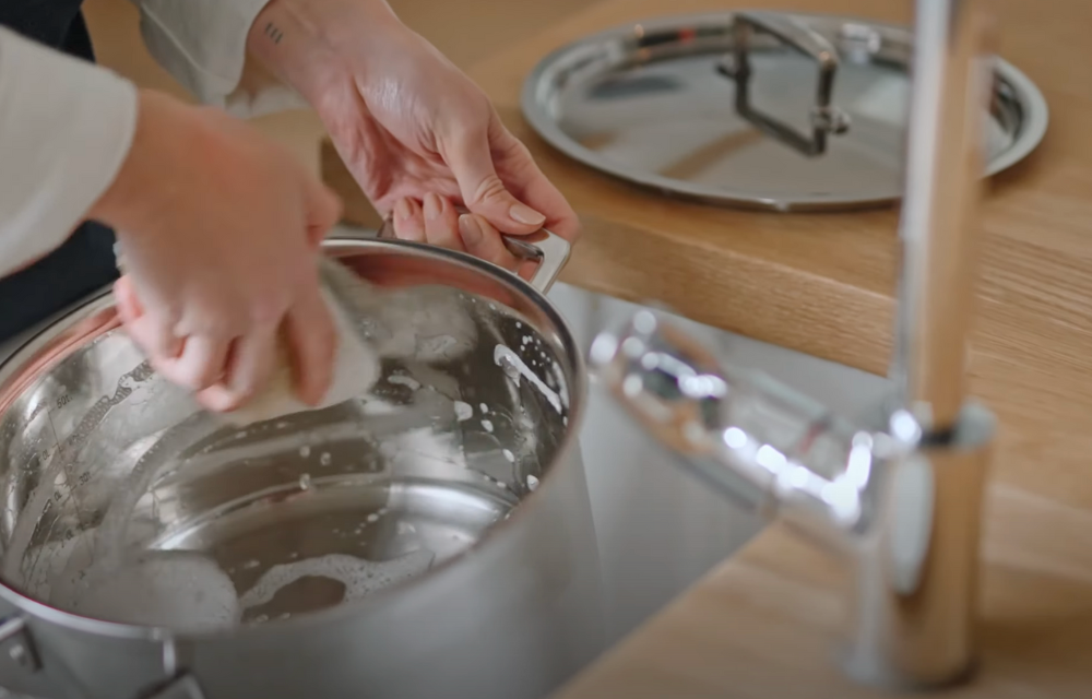 How To Clean Stainless Steel Cookware